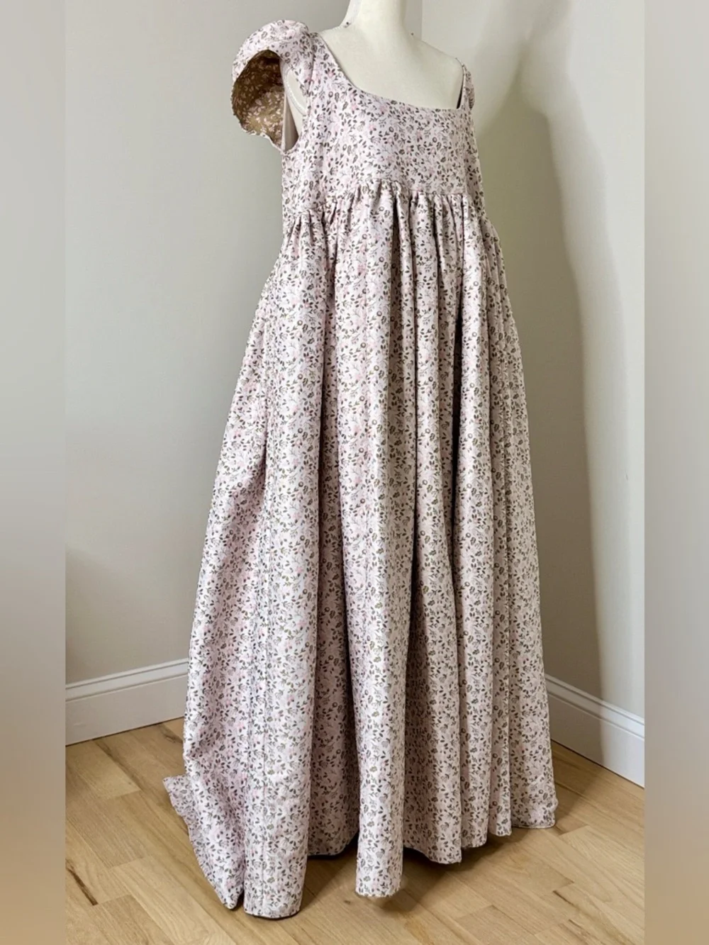 Selkie Bridgerton On a Cloud Maxi Sample Dress NWT Pink floral - Picture 7 of 7